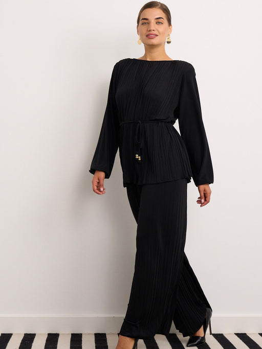 Black pleated co ord set