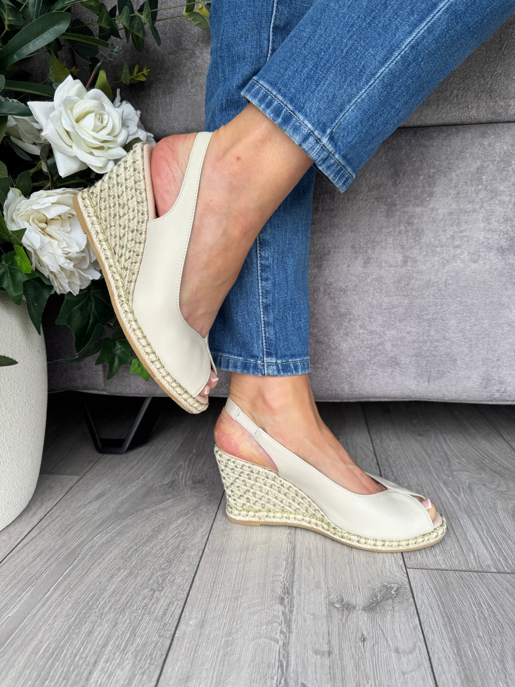 Tregele almond wedge