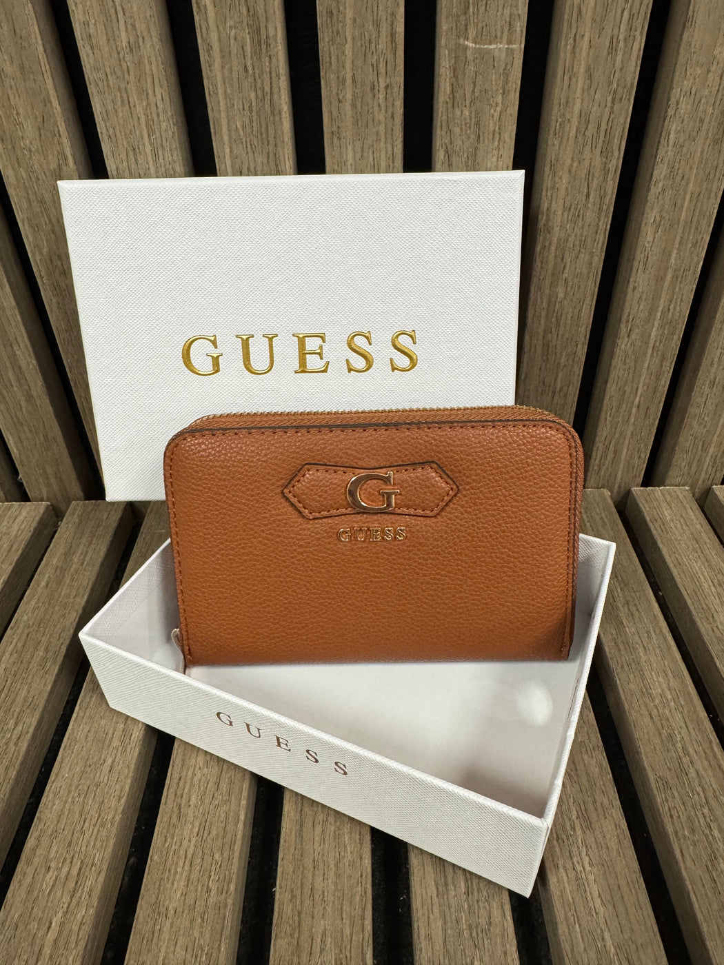 Guess suzy cognac BG2322140 slg