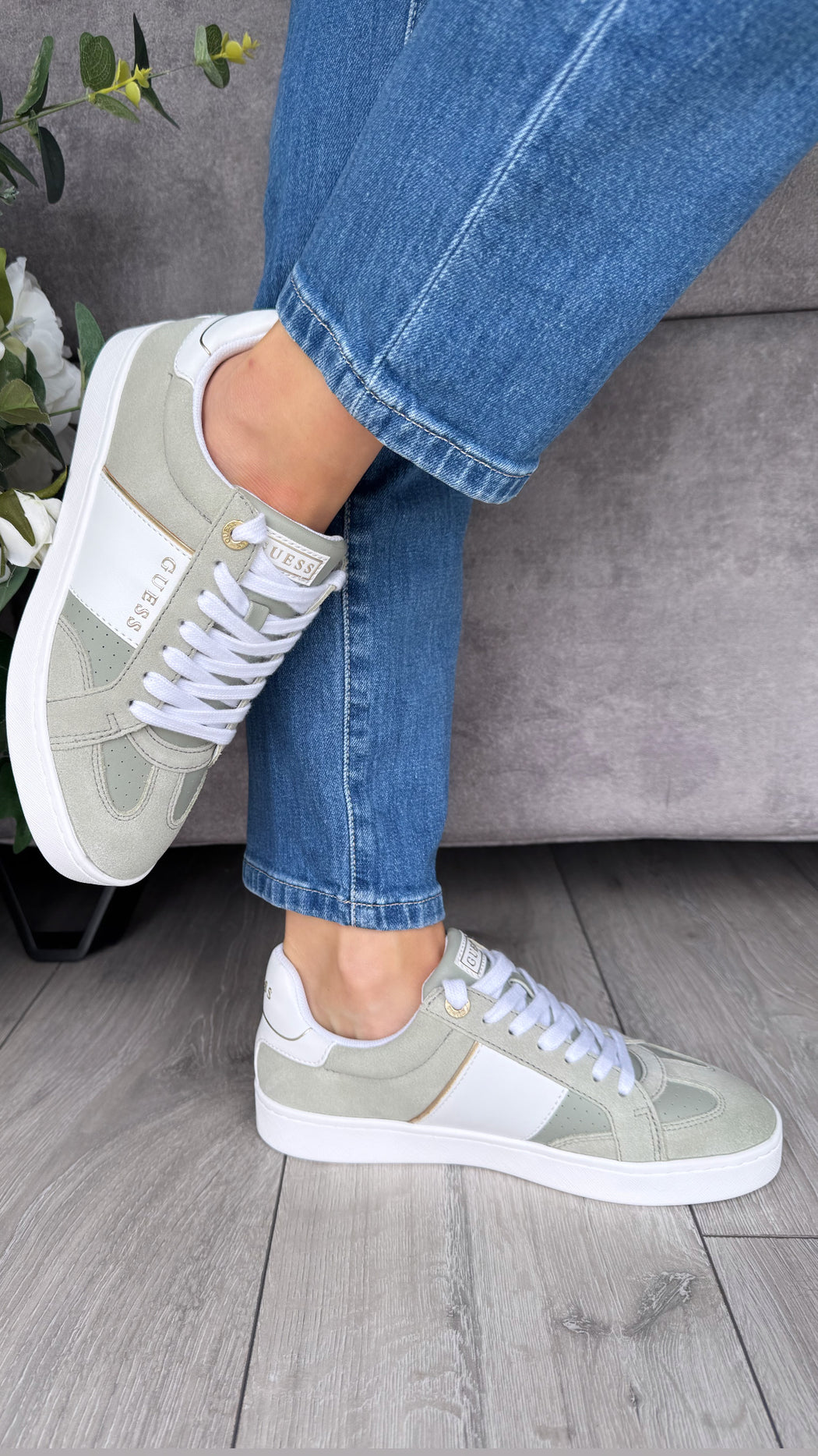 Guess green trainers FLJRO6SUe12