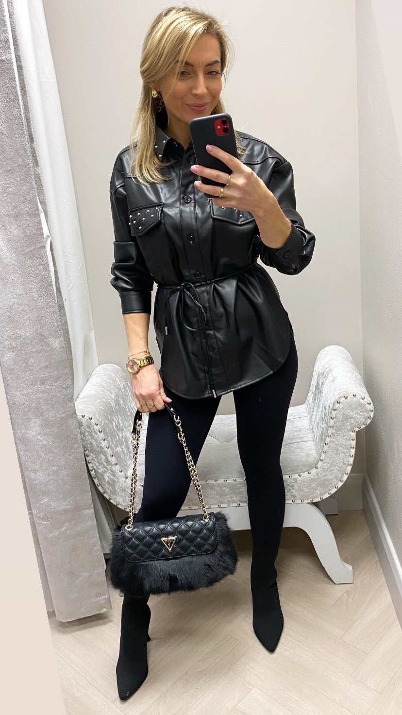 Guess black lise flap over faux fur convertible shoulder / crossbody