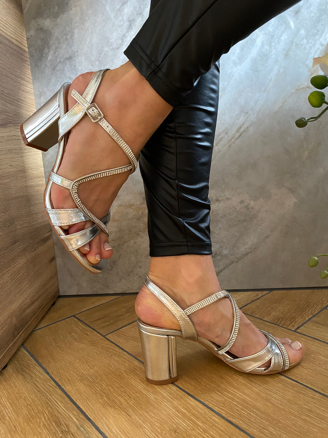 Silver oldwalls dunskey heels