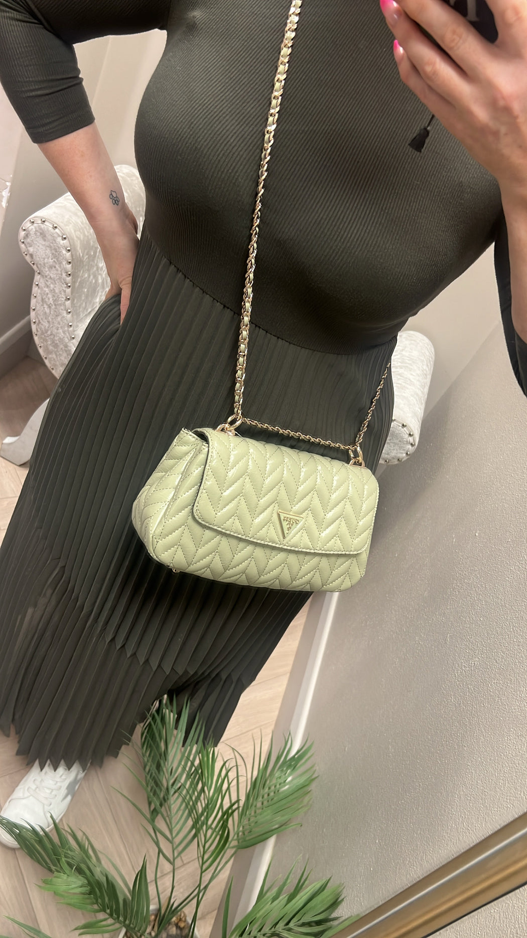 Guess Cheryl Sage shoulder / crossbody Bag TQ972021