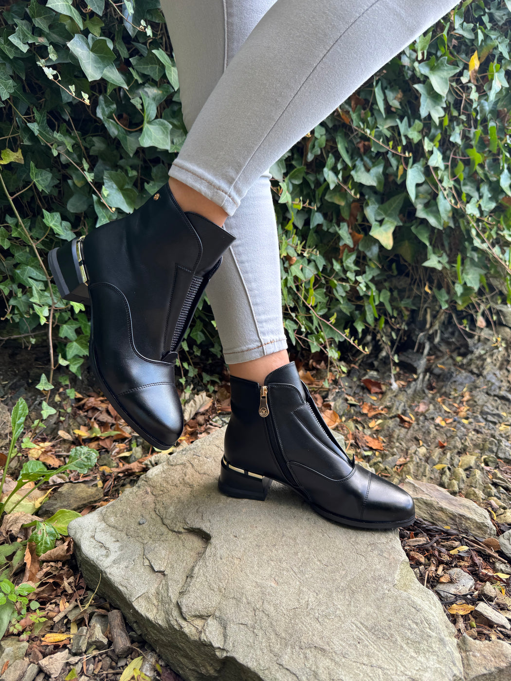 Tidore one ink sequin boot