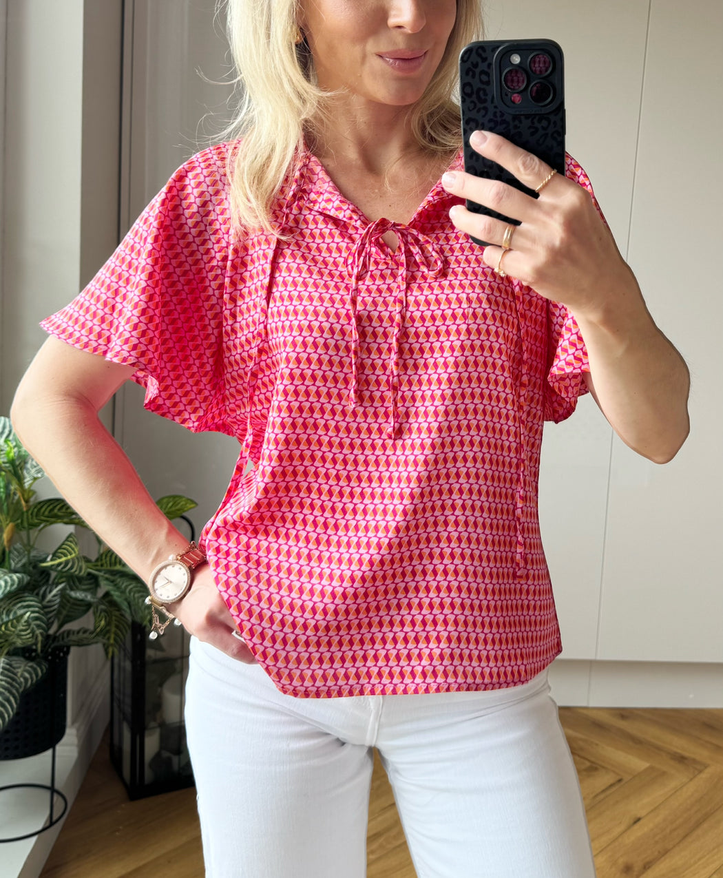 Janelle top red