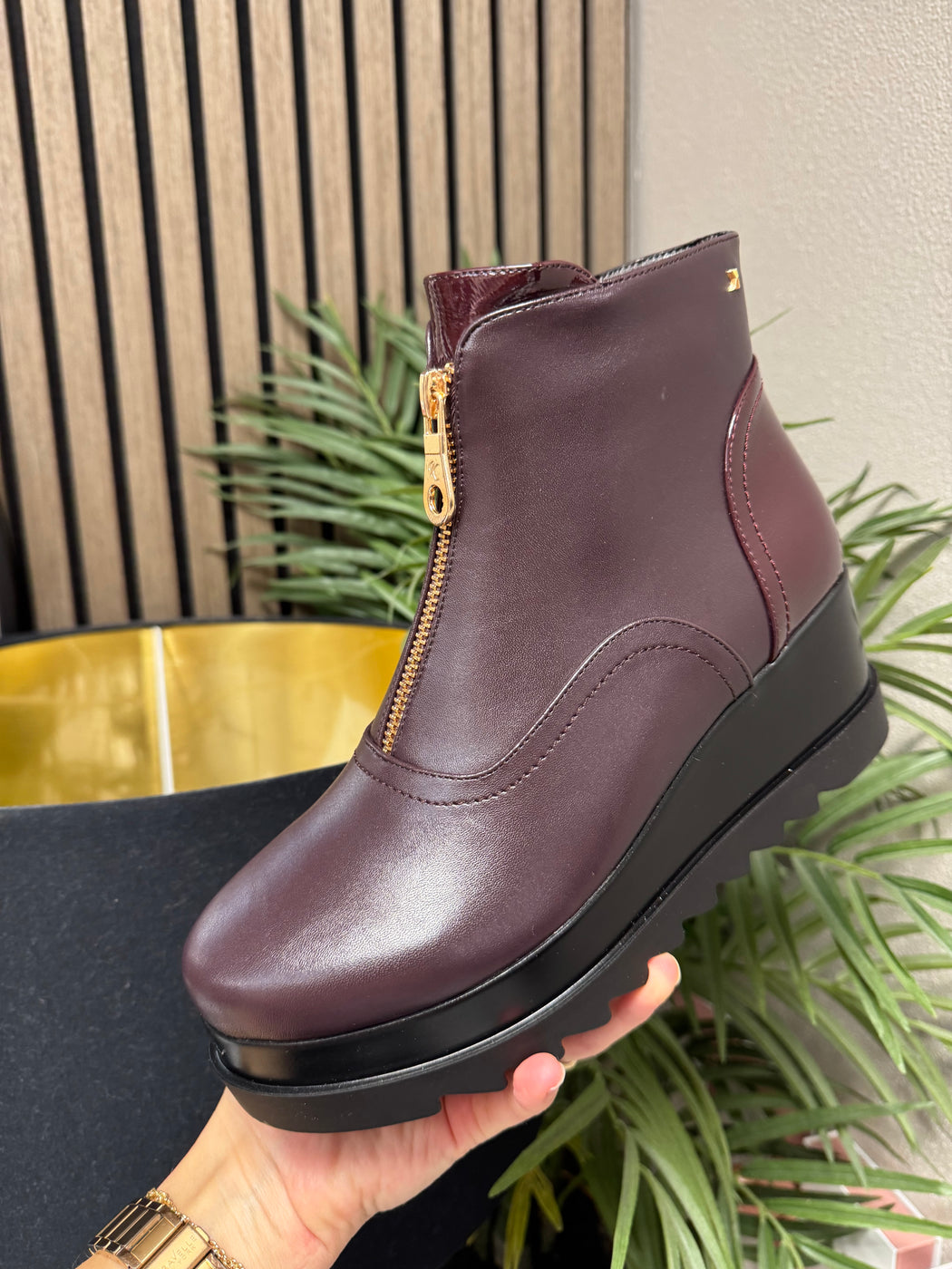 Pottery damson boots