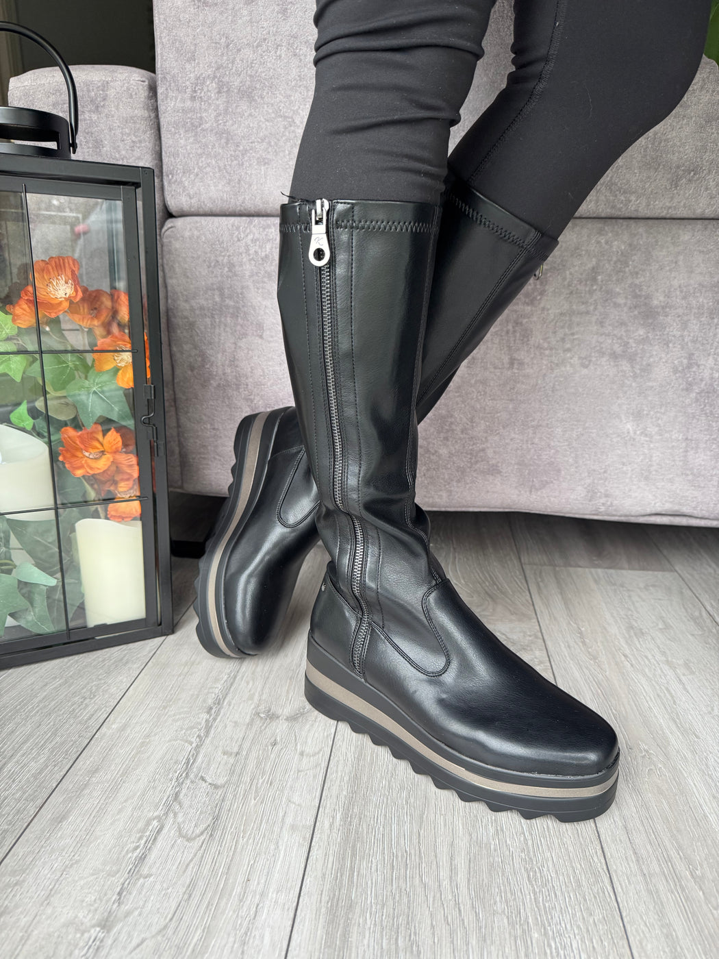 Bildale Schwarz Wedge Boots