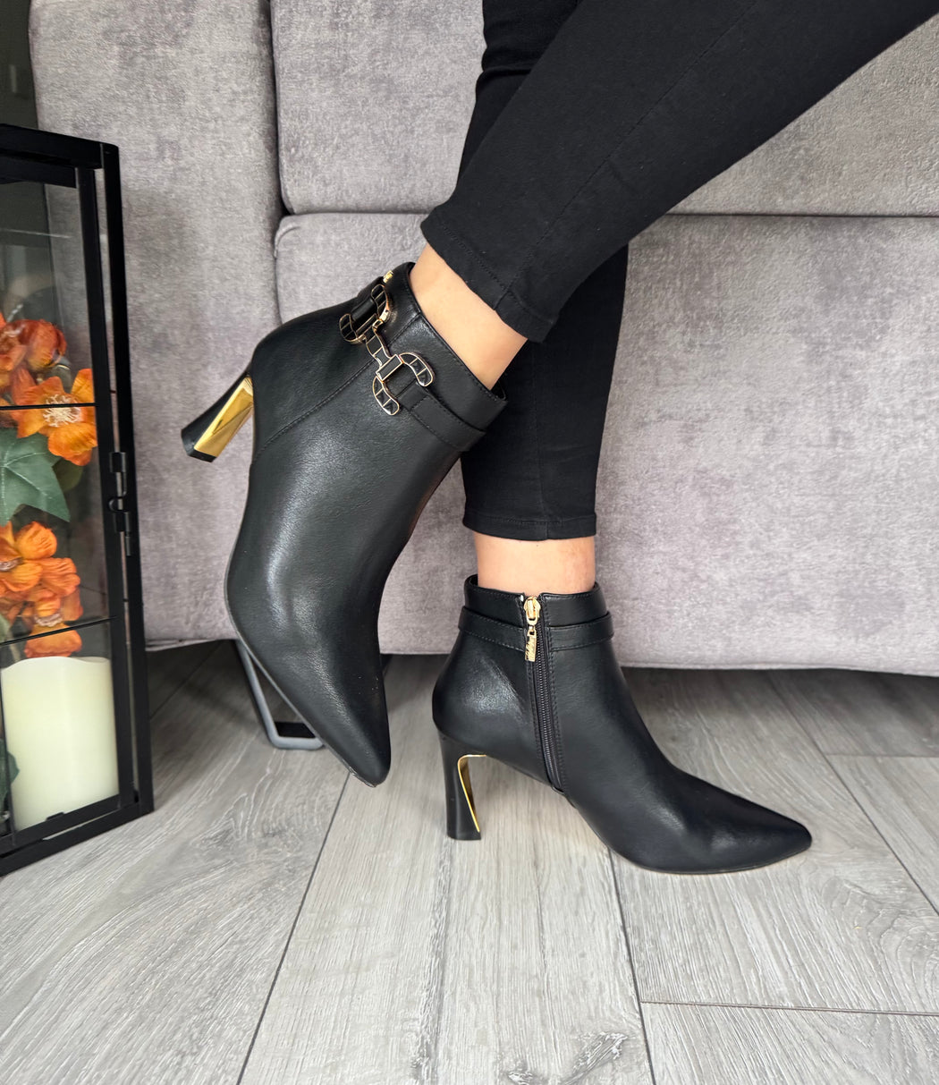 Thorgill schwarz boots