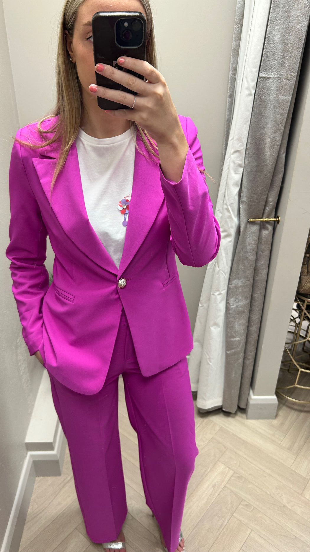 Sydney majenta  pink suit