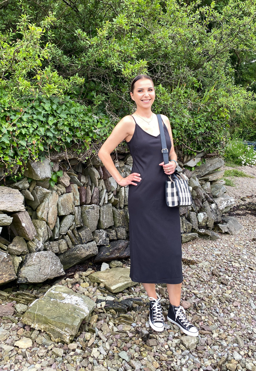 SIENNA MIDAXI DRESS IN BLACK