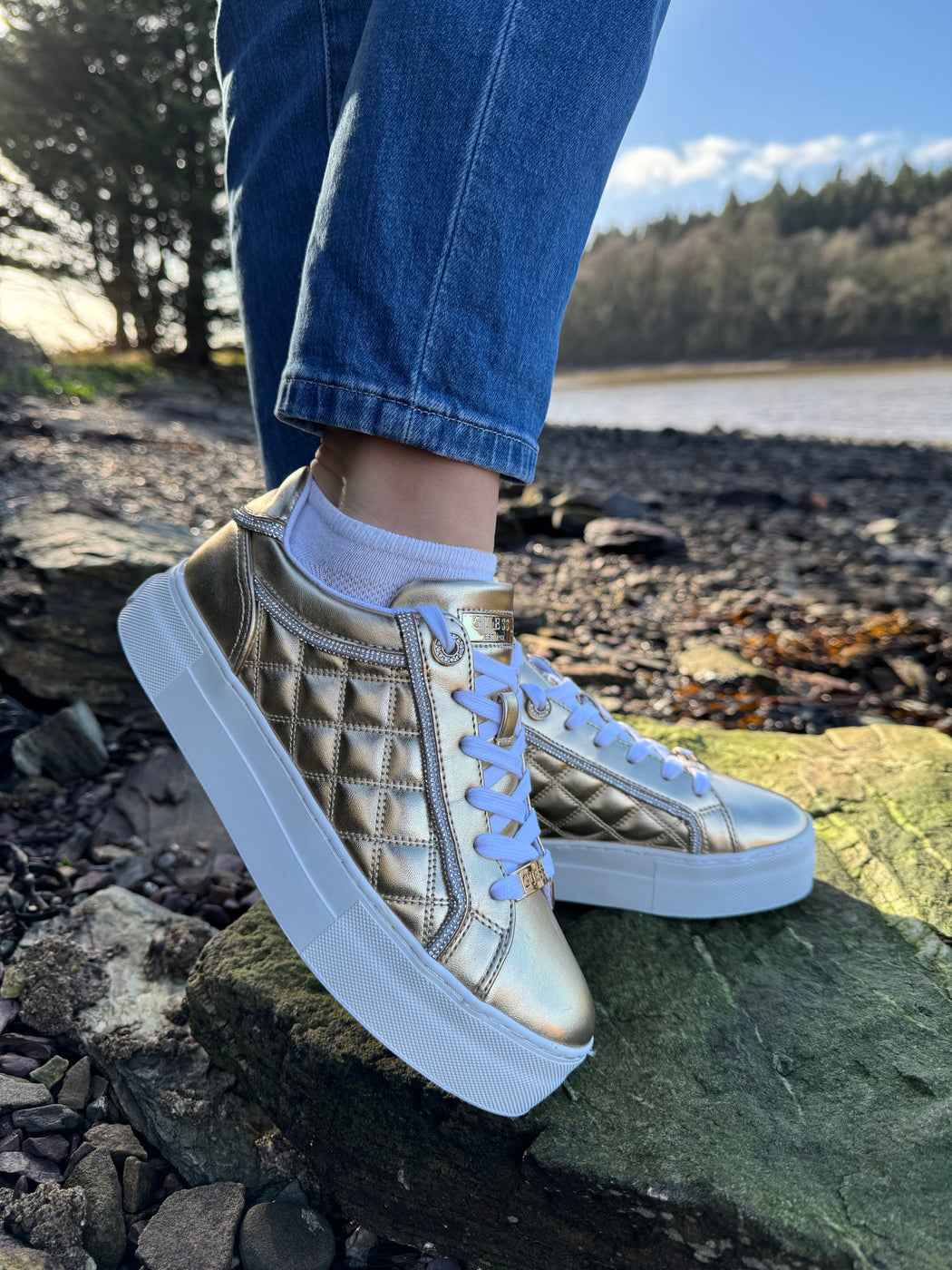 Guess gold quilted sneaker flpgraeke12