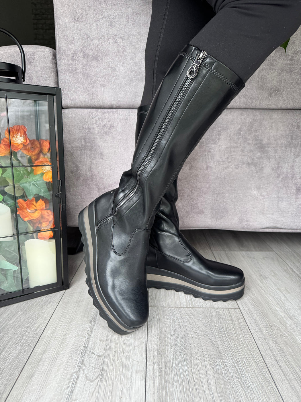 Bildale Schwarz Wedge Boots