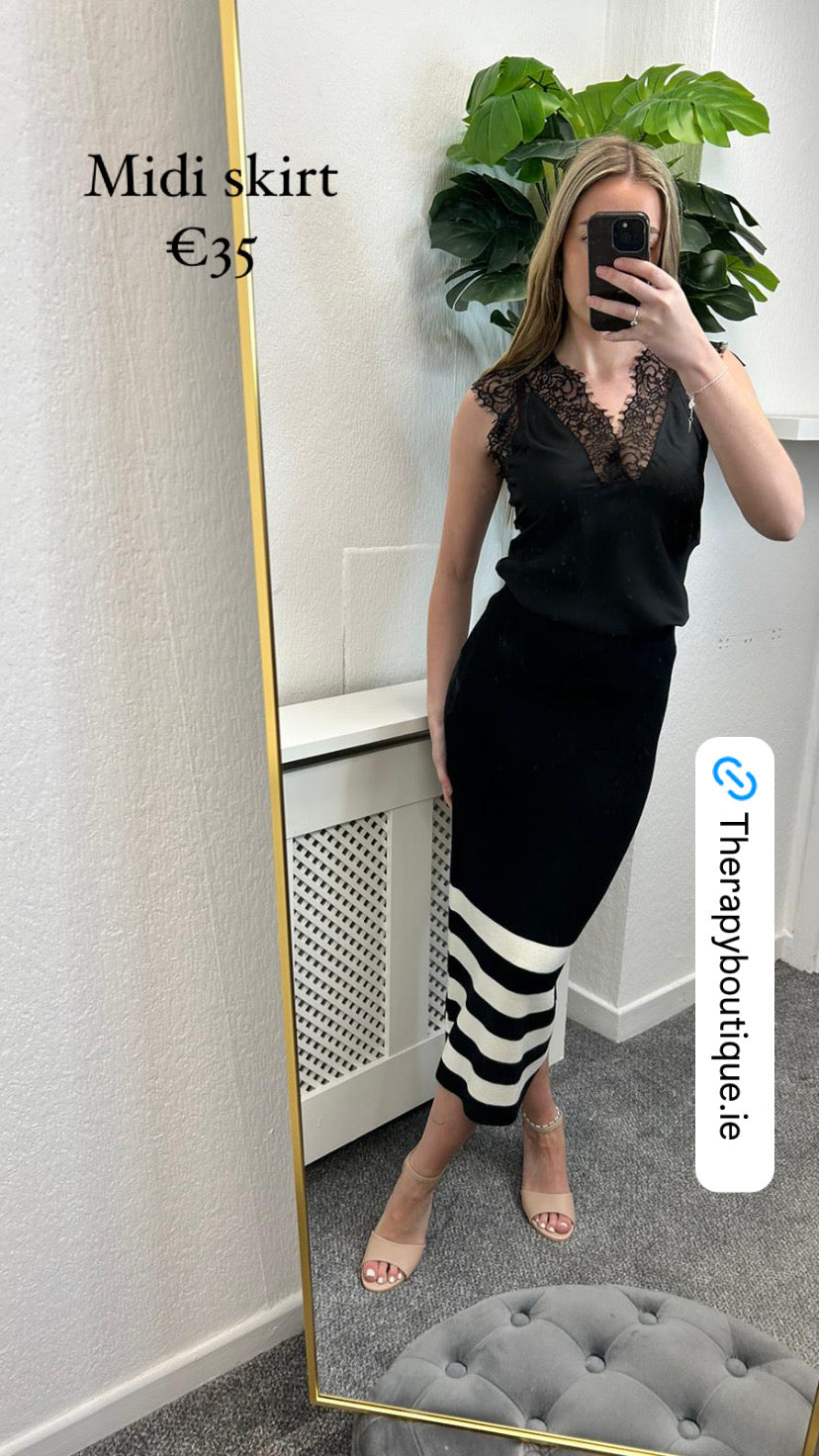 LAUREN BLACK LACE CAMI TOP