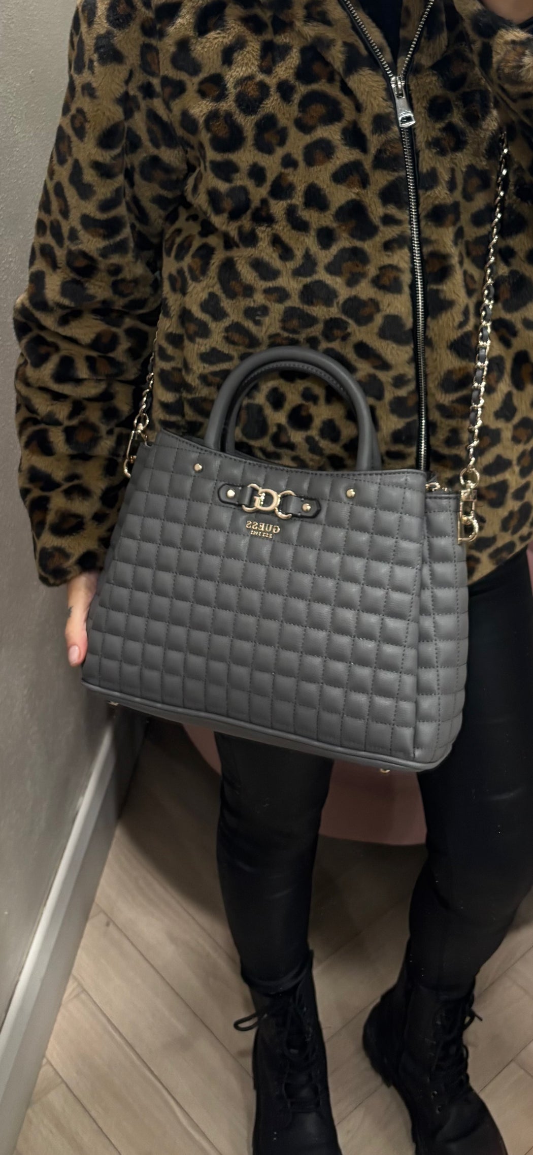 Guess Slate NADIRA Bag. QG842406