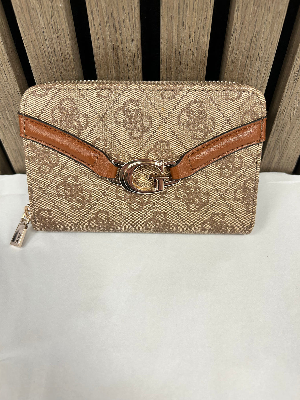 Guess Latte Logo DEA Wallet. SG7993140