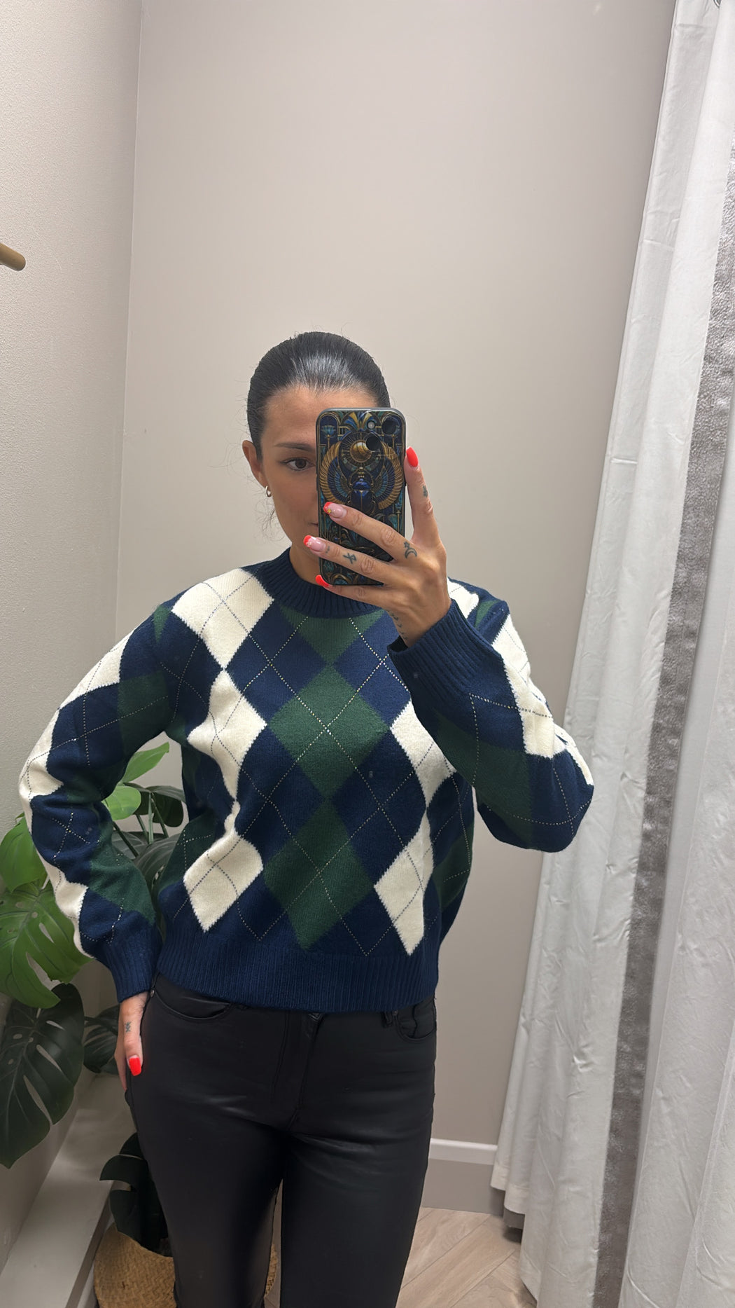 Guess Gracie Argyle Sweater Navy. W6BR48Z1447