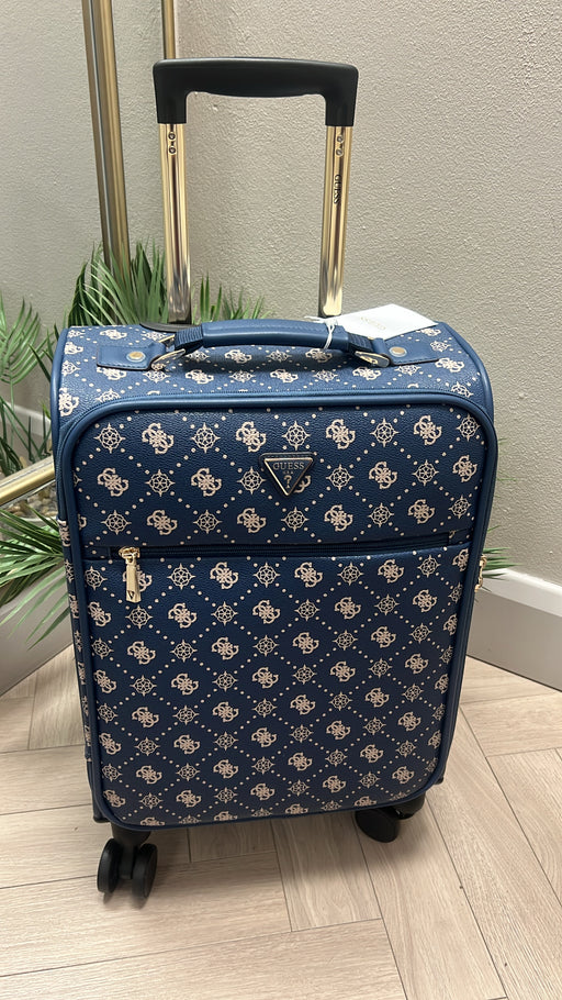 Guess silia 18 inch navy logo travel suitcase gp9890983