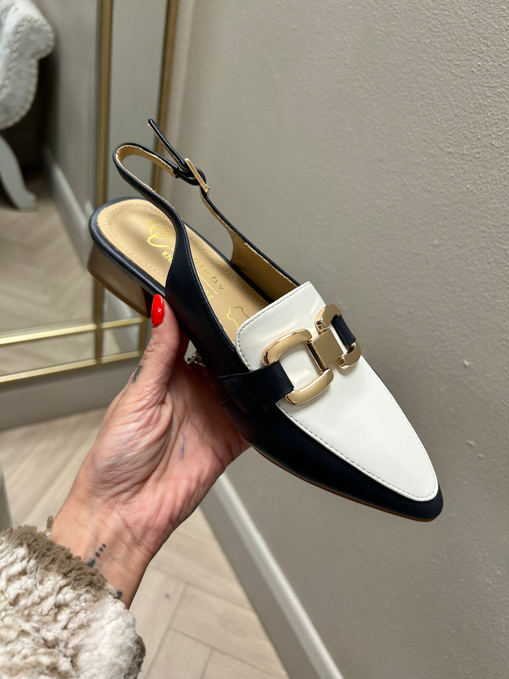 Garford sapphire slingback