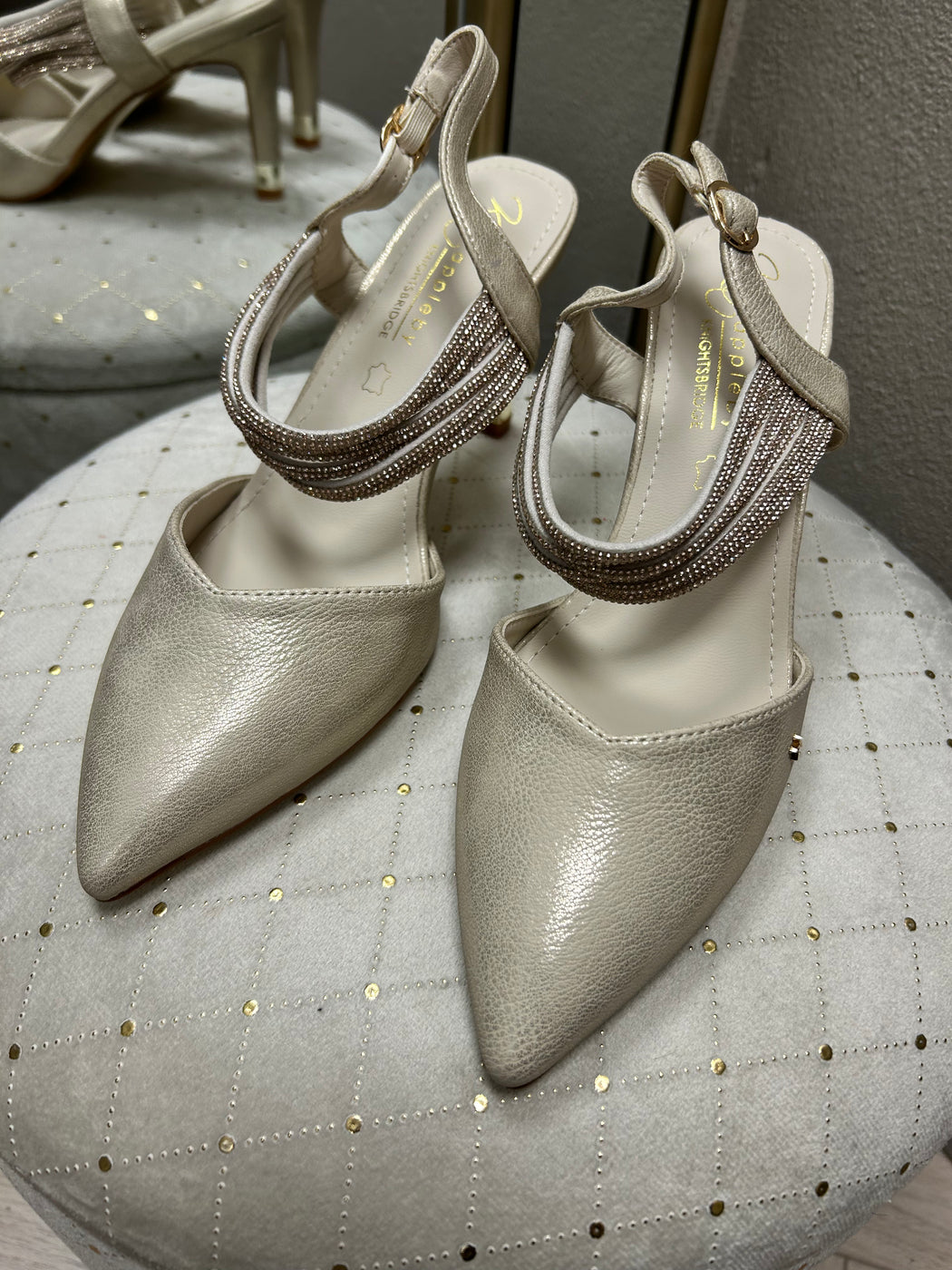Wishaw Gold Sparkle heel