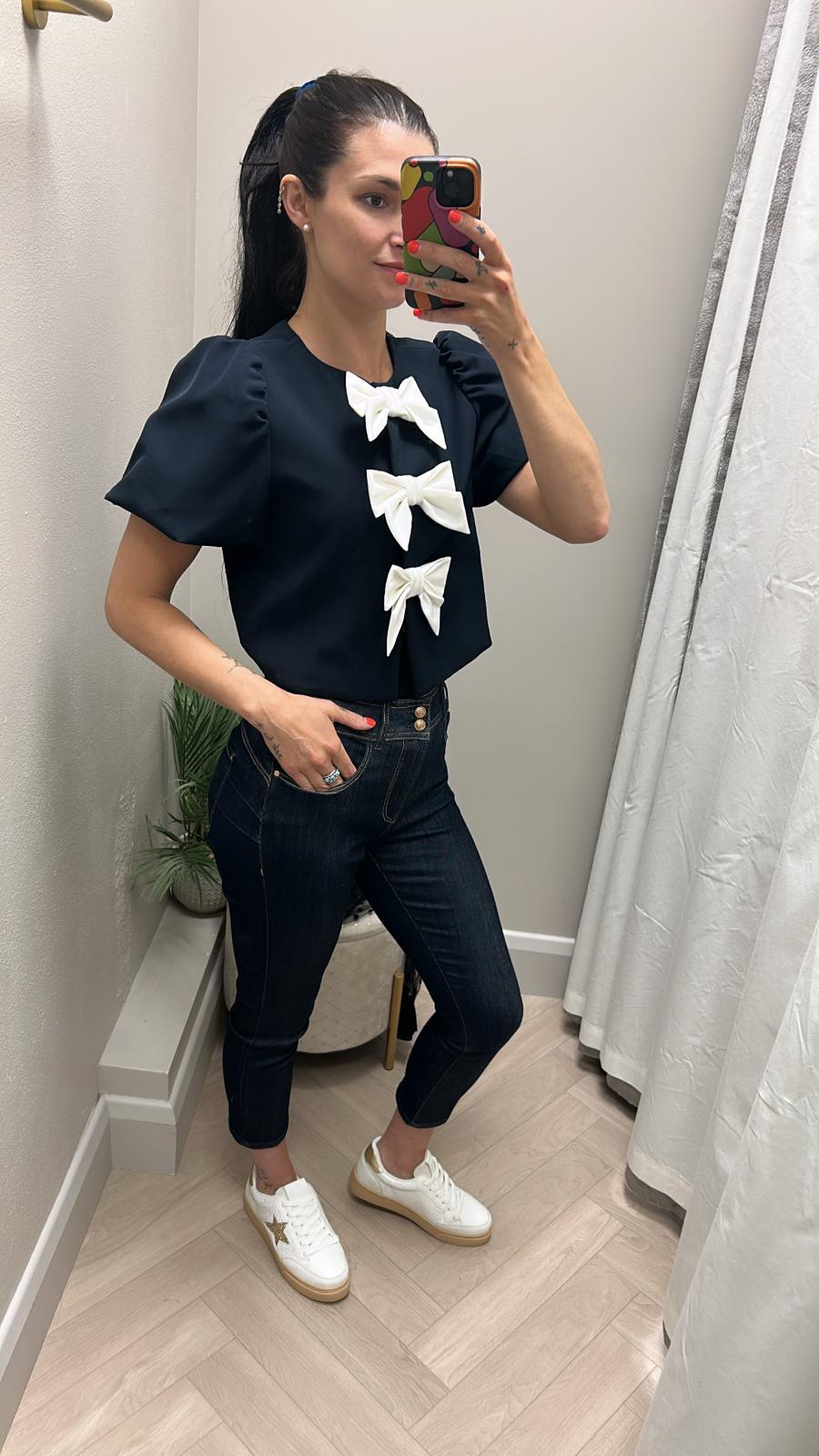 Saffron navy cream top