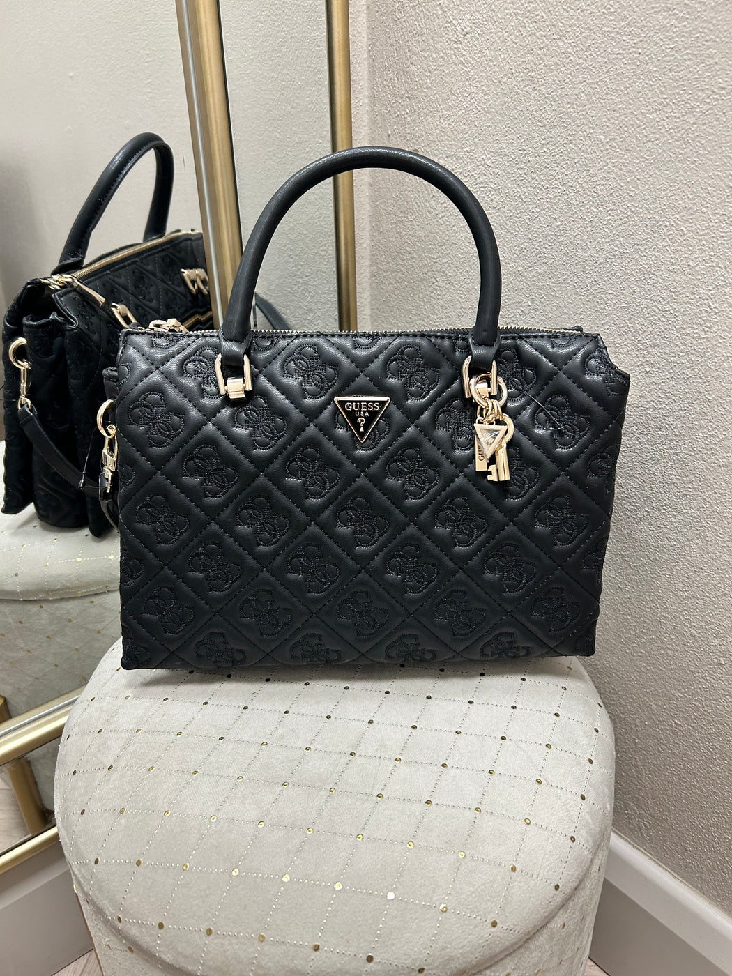 Guess Black ADELASIA Bag. WL965806
