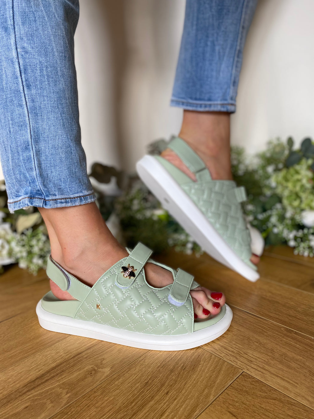 Hessle linen stitch green
