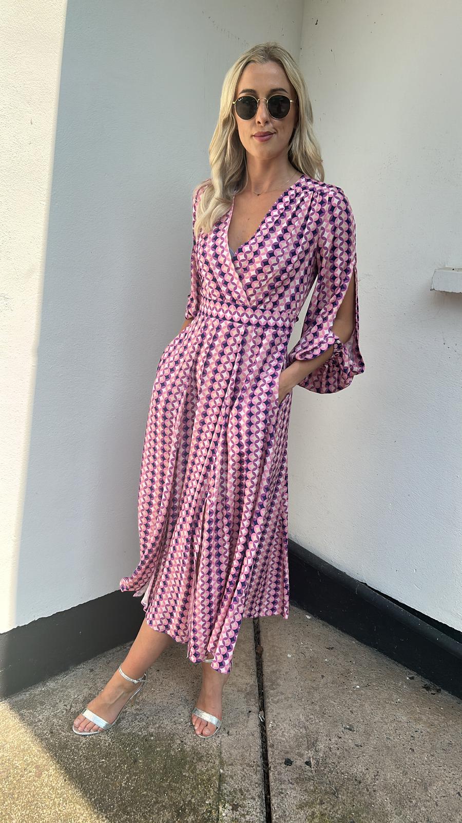 D9177 PINK FULL SKIRT WRAP DRESS
