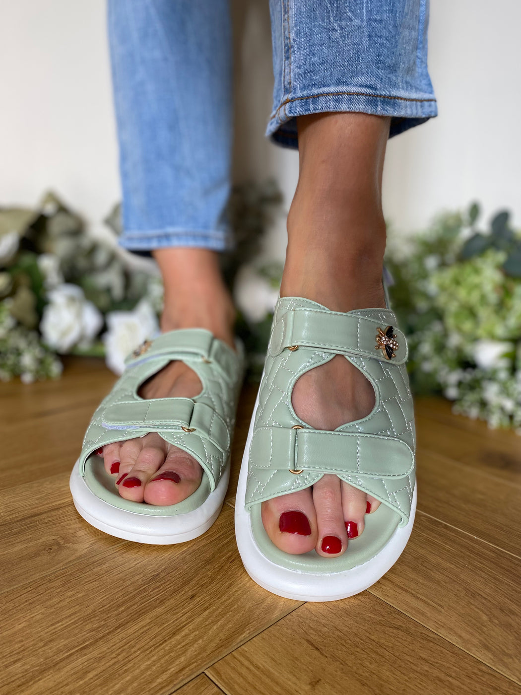 Hessle linen stitch green