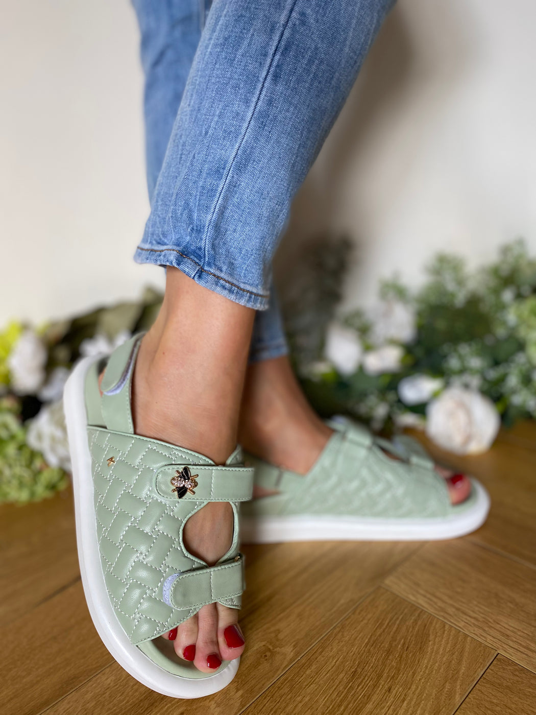 Hessle linen stitch green
