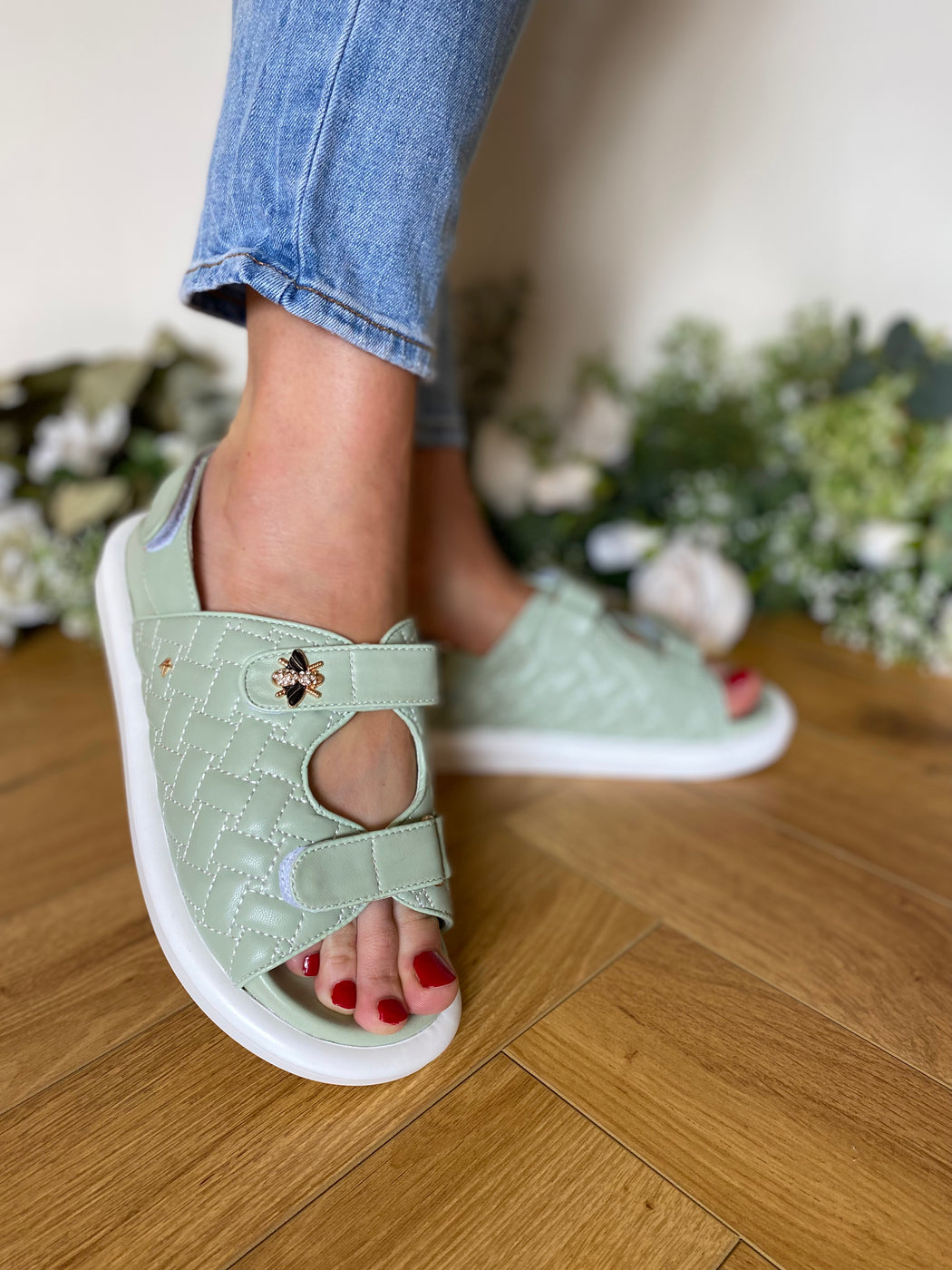 Hessle linen stitch green