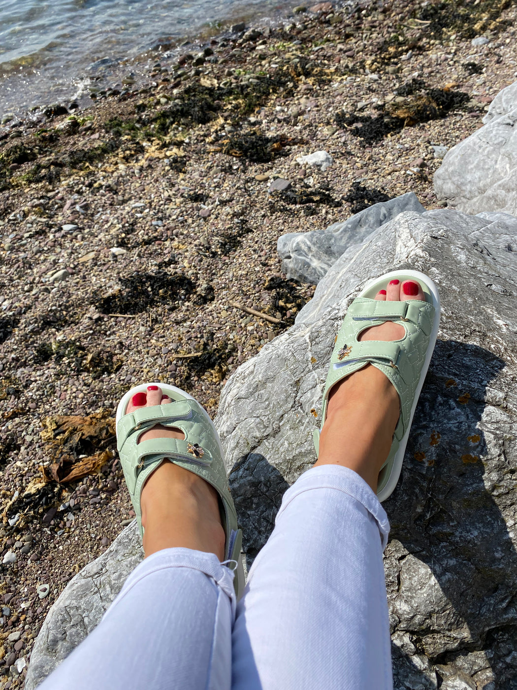 Hessle linen stitch green