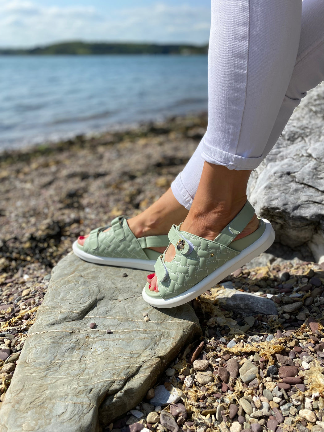 Hessle linen stitch green