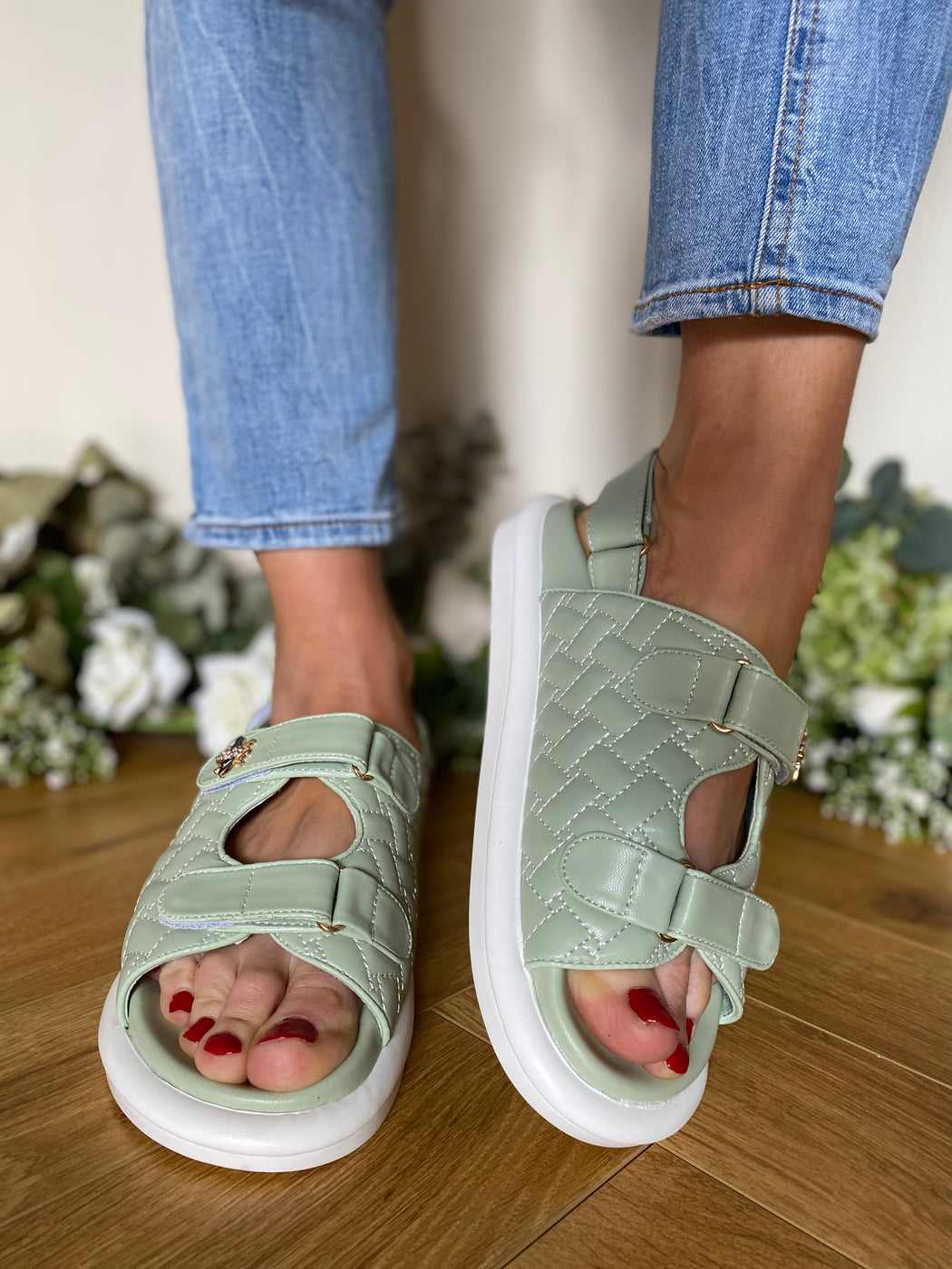 Hessle linen stitch green