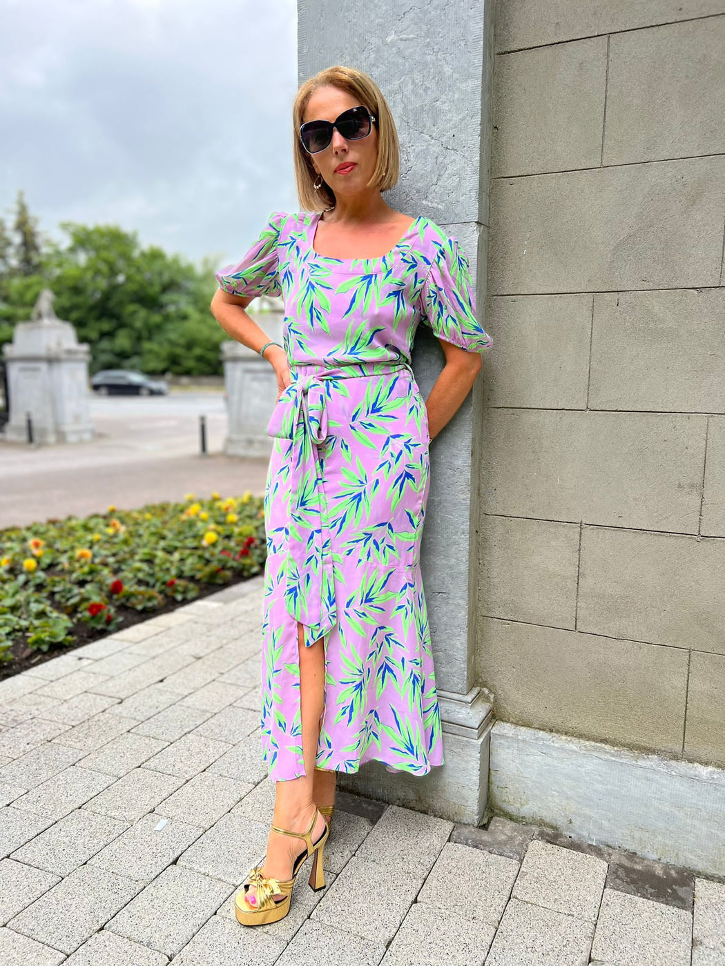 Manuela dancing leopard Frill Hem Dress in Tropic