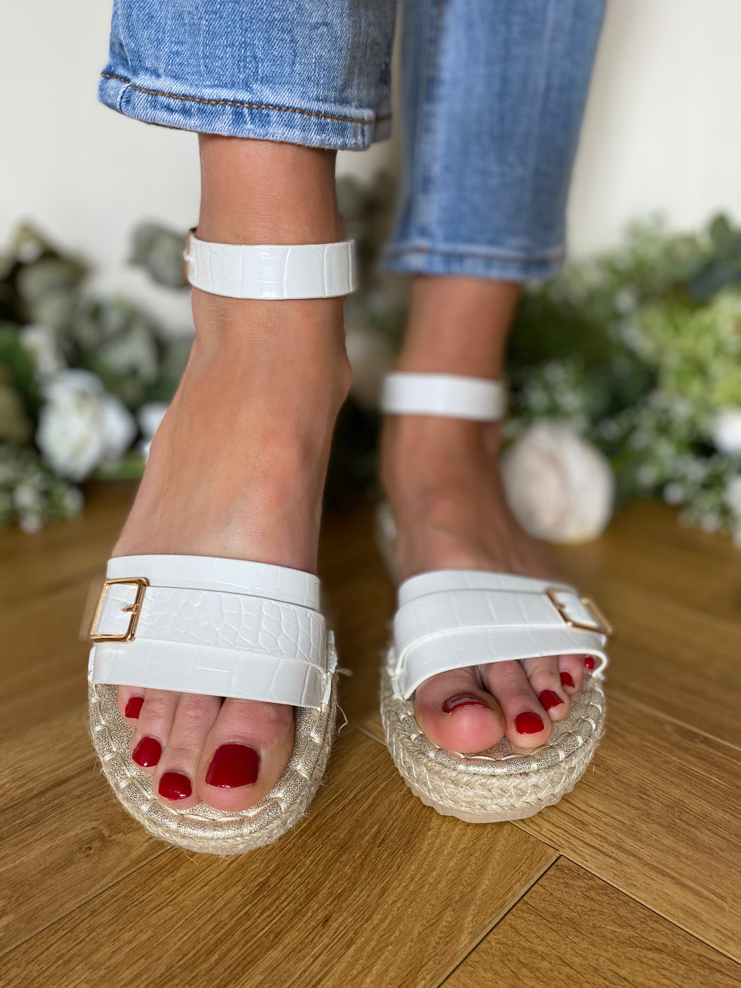 White camelia sandle