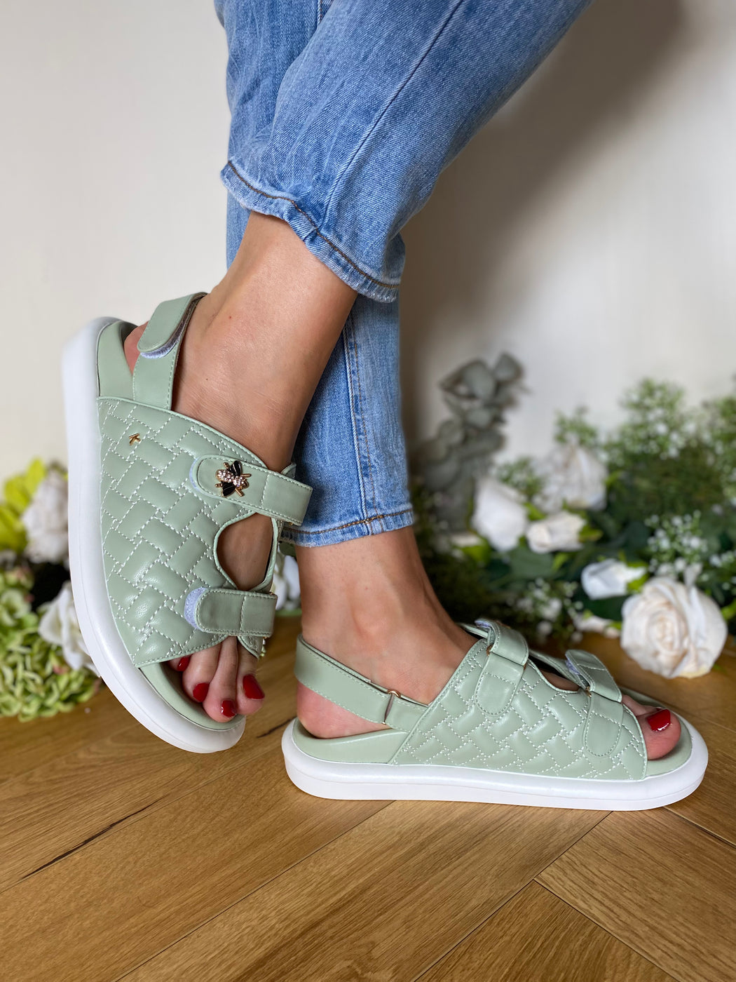 Hessle linen stitch green