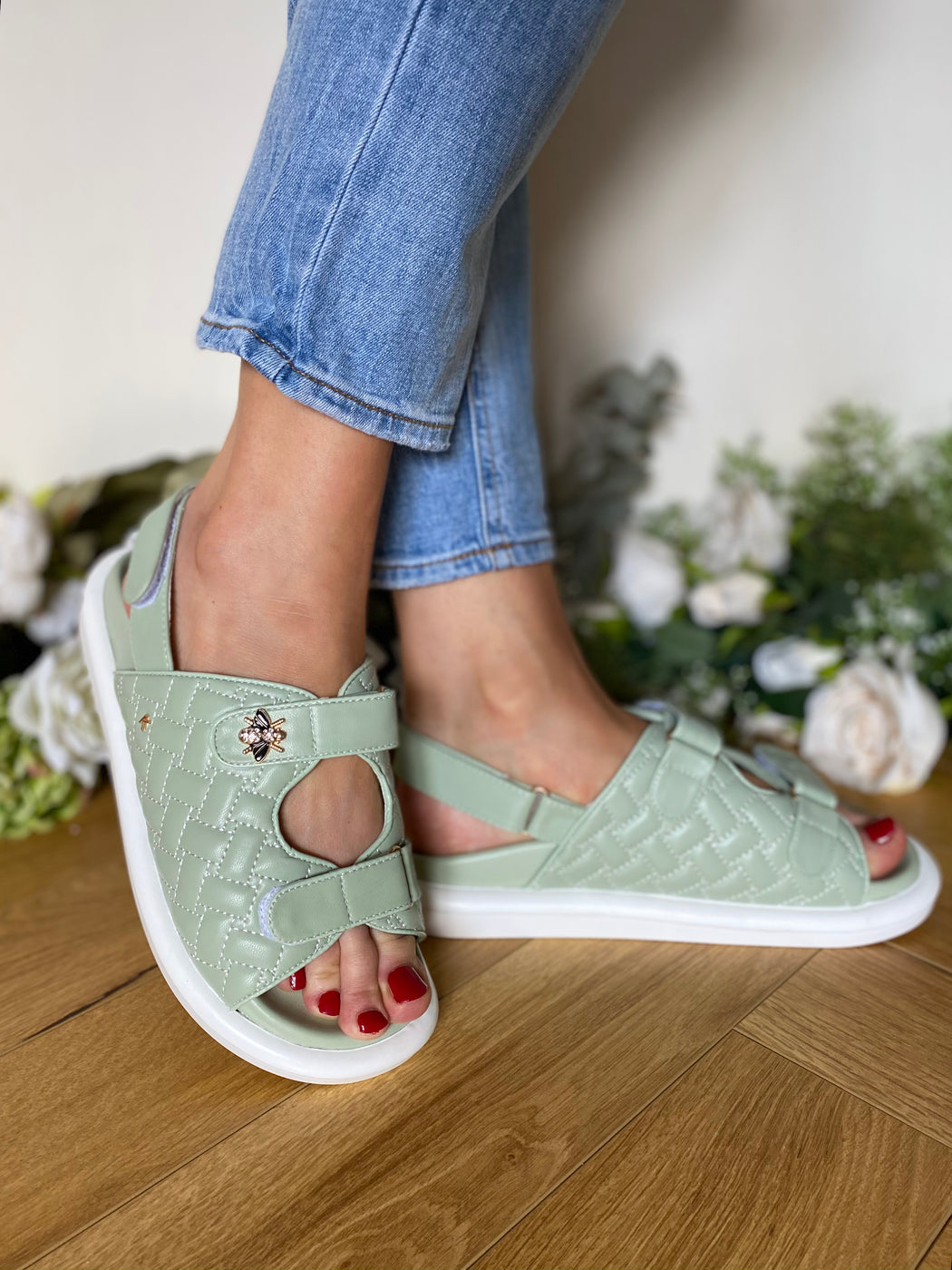 Hessle linen stitch green