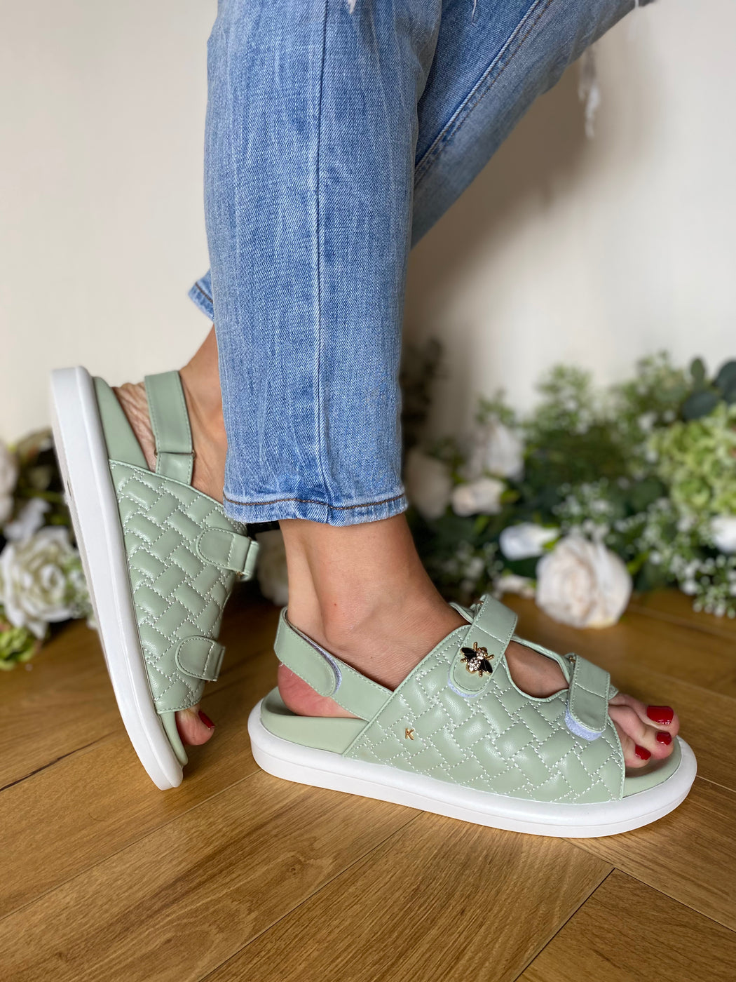 Hessle linen stitch green