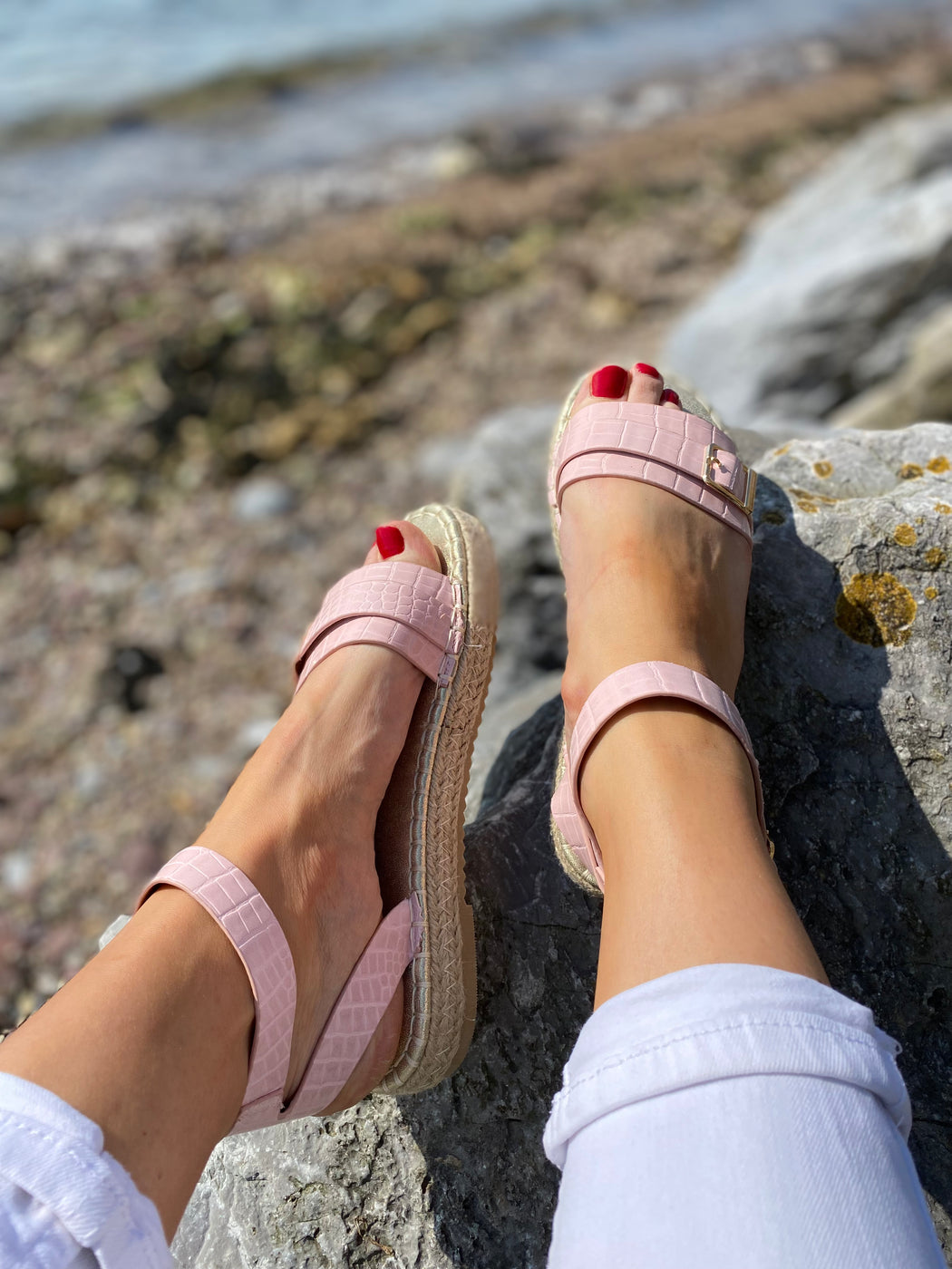 Pink camelia sandle