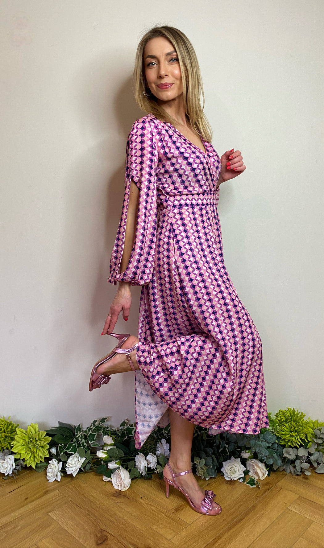 D9177 PINK FULL SKIRT WRAP DRESS