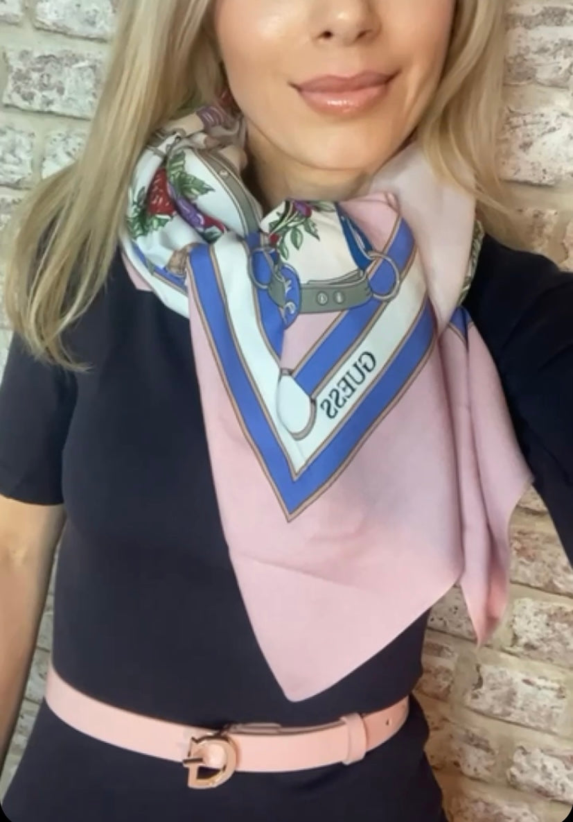 BW7578VIN25 Blush pink guess logo belt
