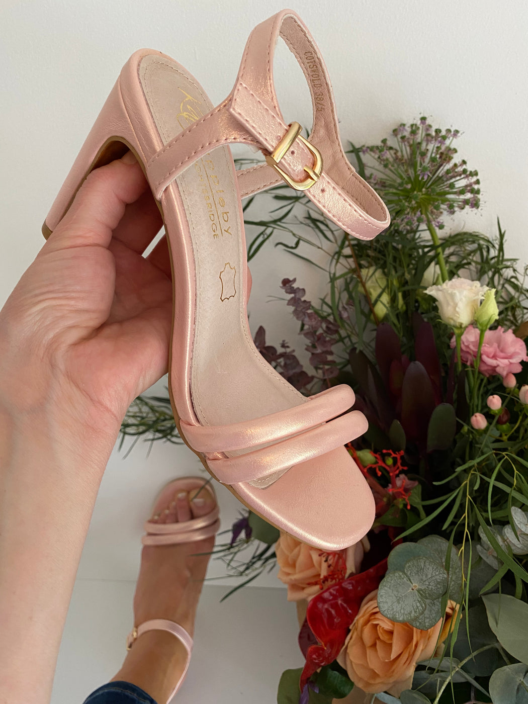Cotswold Petal