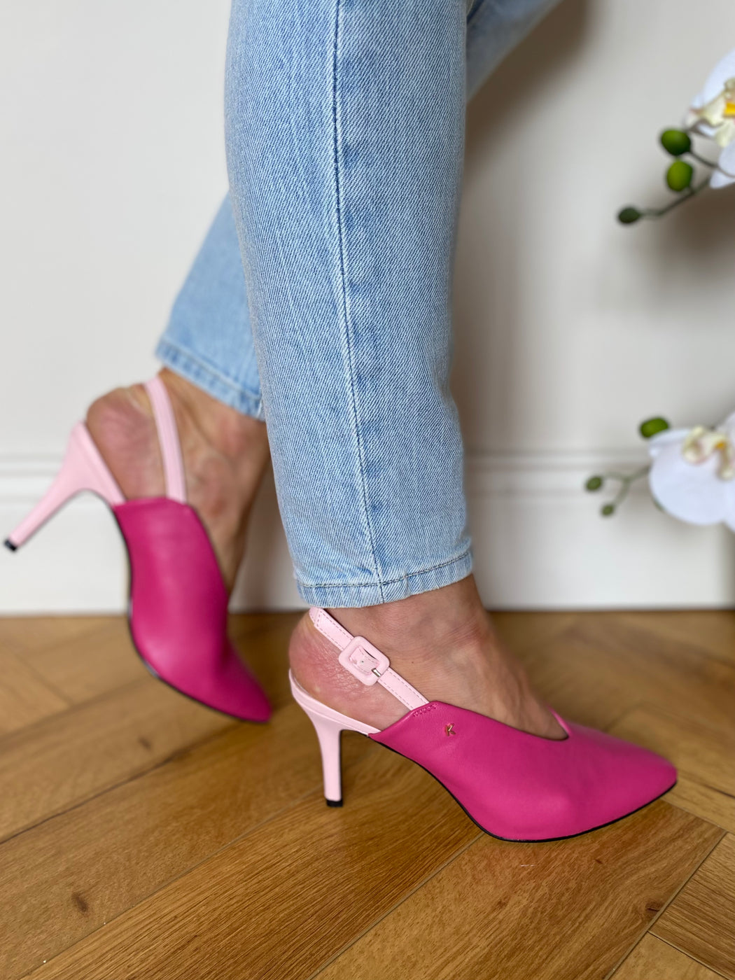Magenta slide melton heels