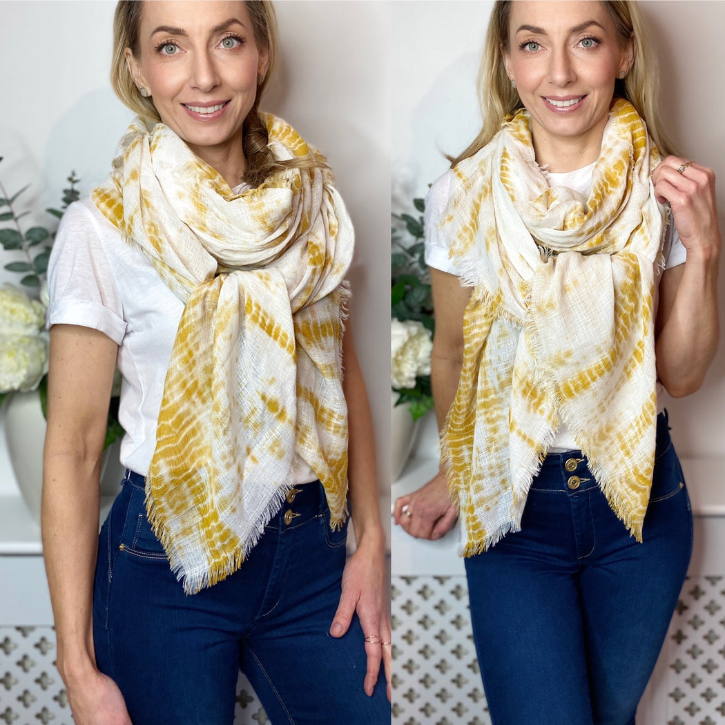 Leia print scarf