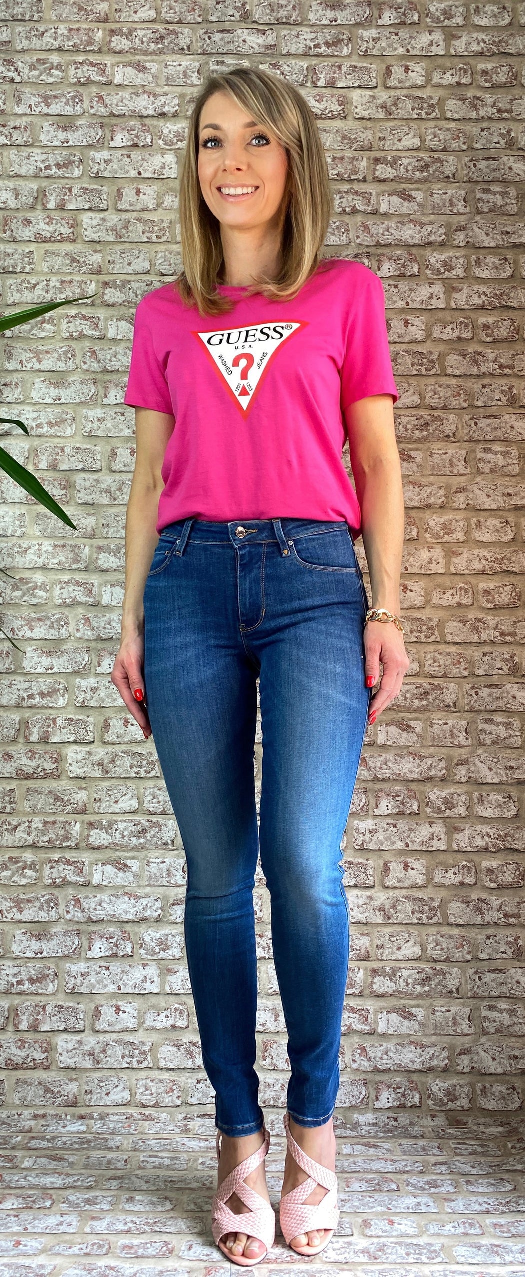 HALA GUESS SALE SEXY CURVE POWER DENIM JEANS