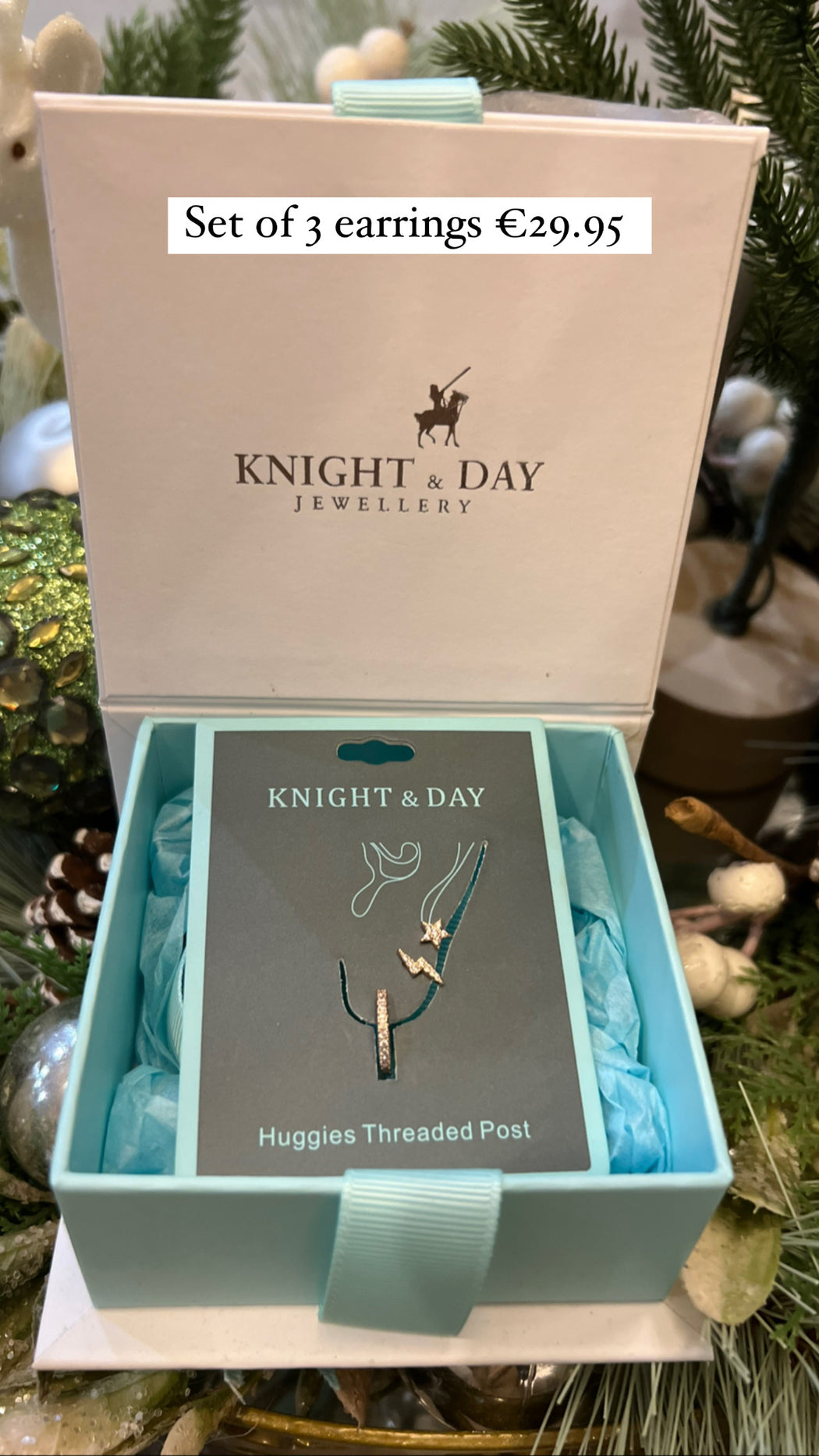 P123eap AUBREY ROSE GOLD EARRING SET