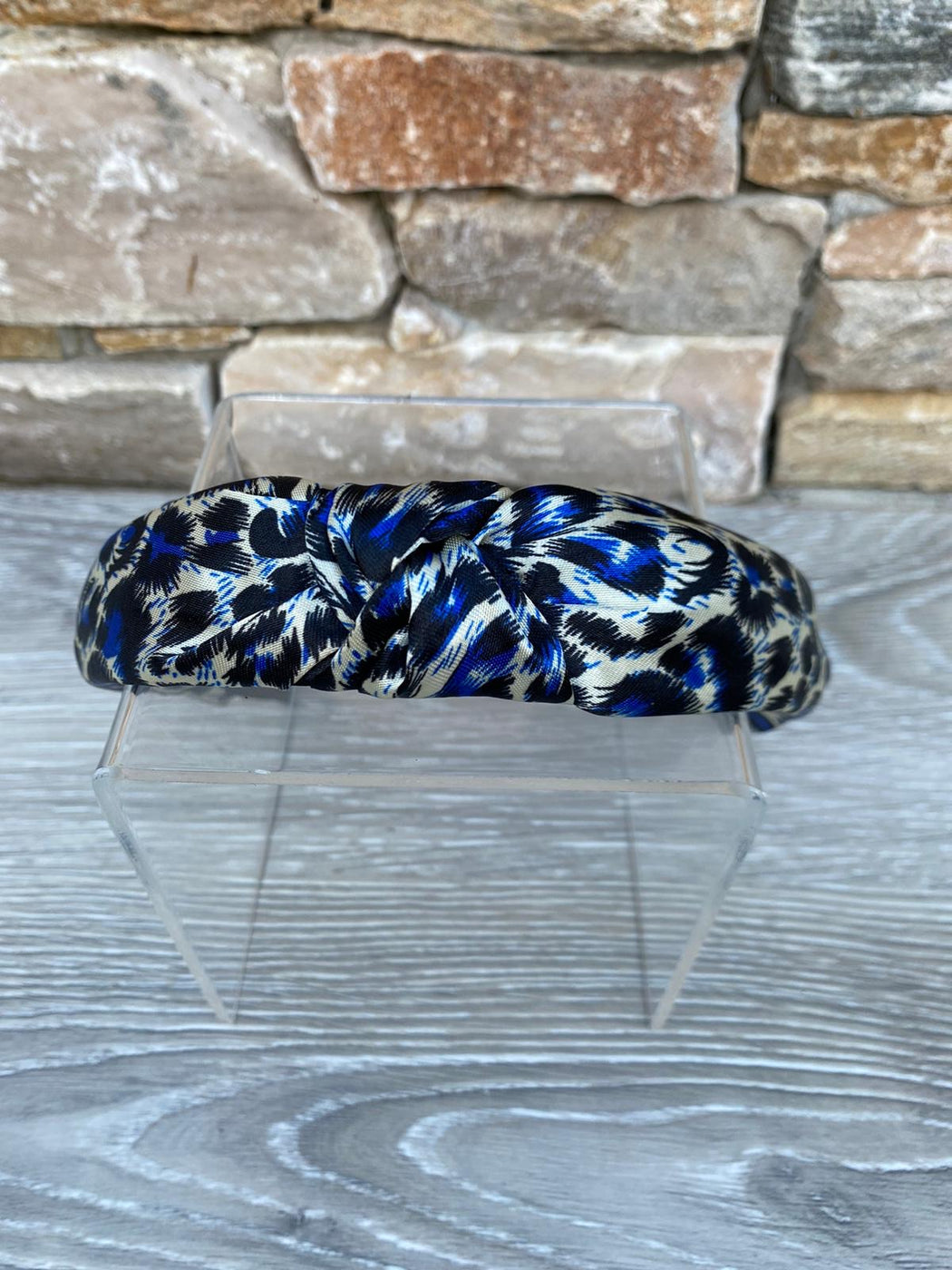 Blue knot leopard