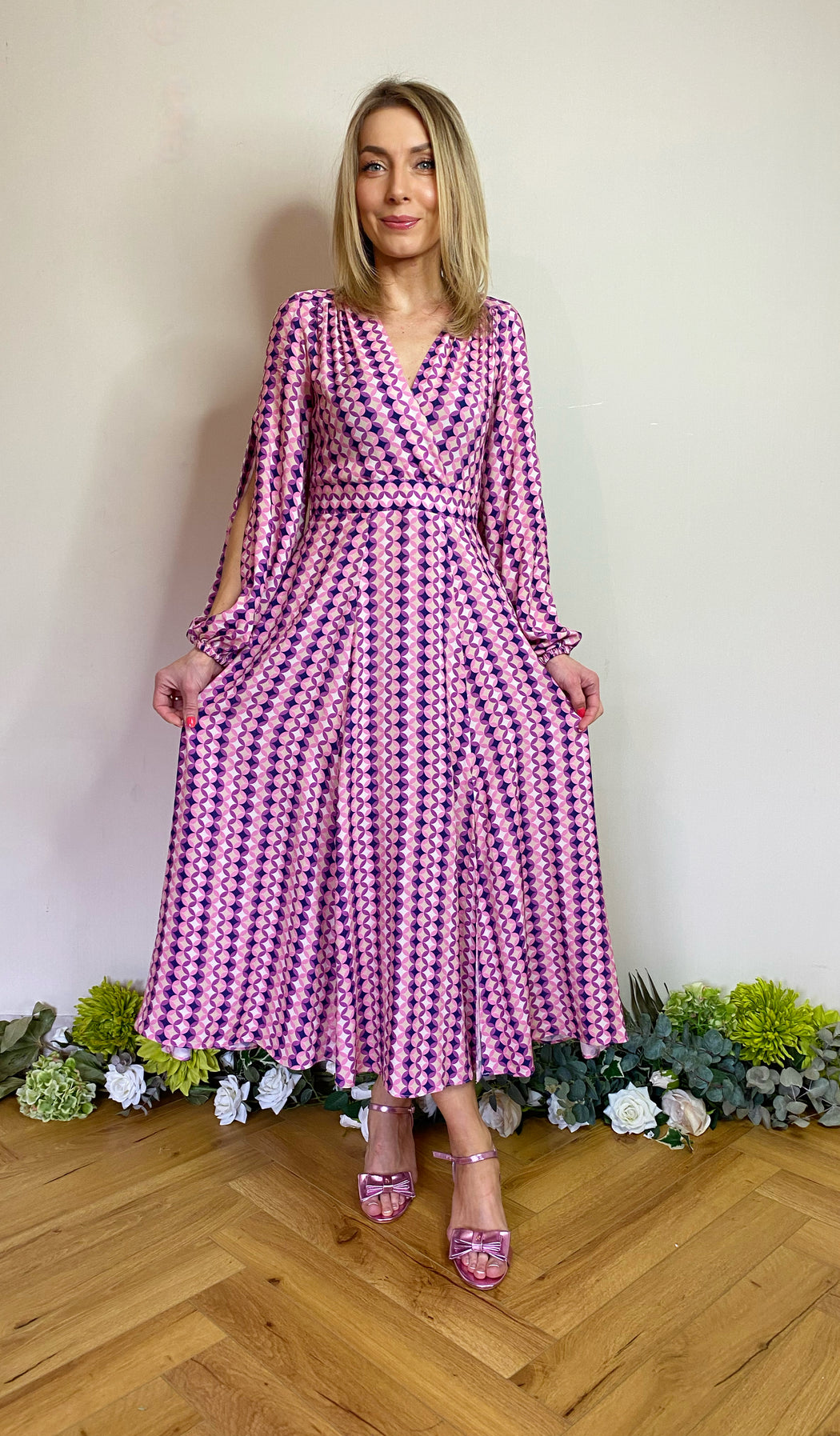 D9177 PINK FULL SKIRT WRAP DRESS
