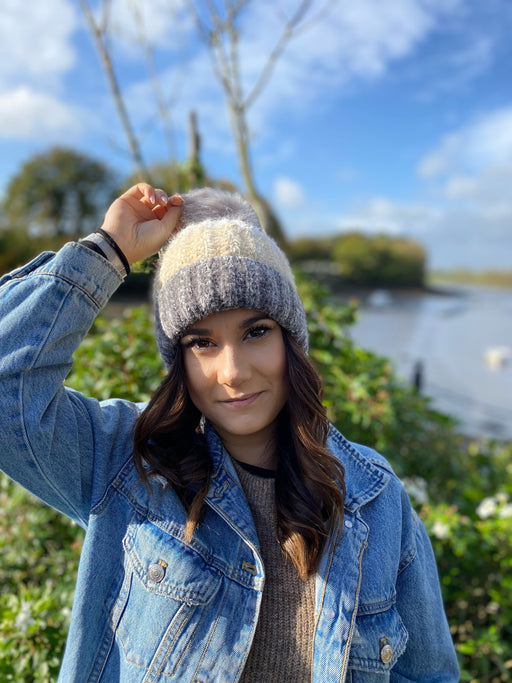 Aurora Pom hat