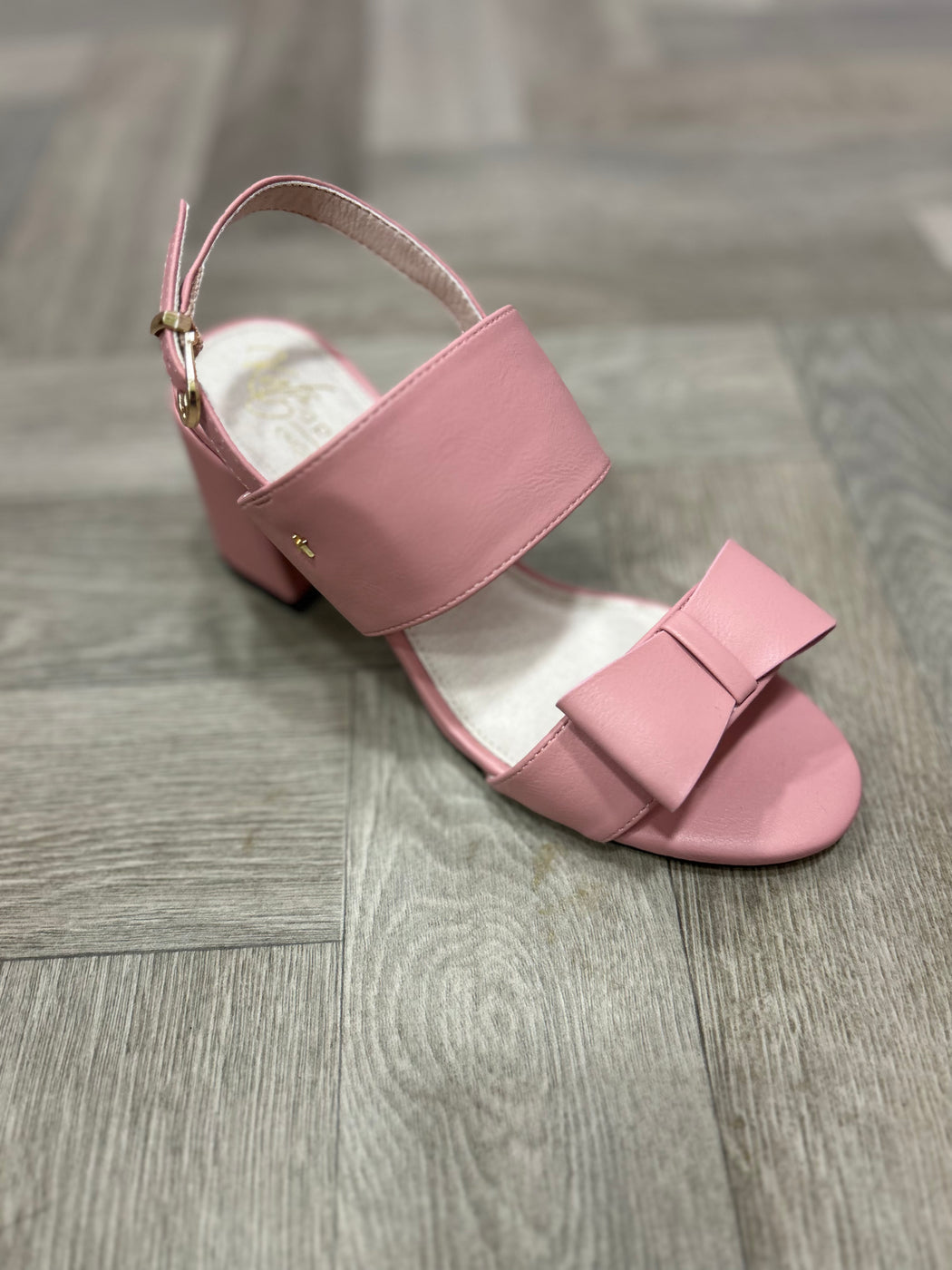 Brecon petal pinkheels